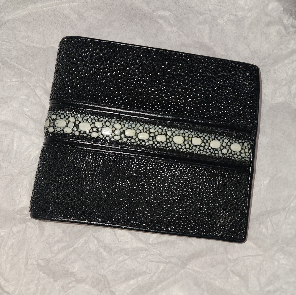 100% Authentic Bifold Stingray Wallet